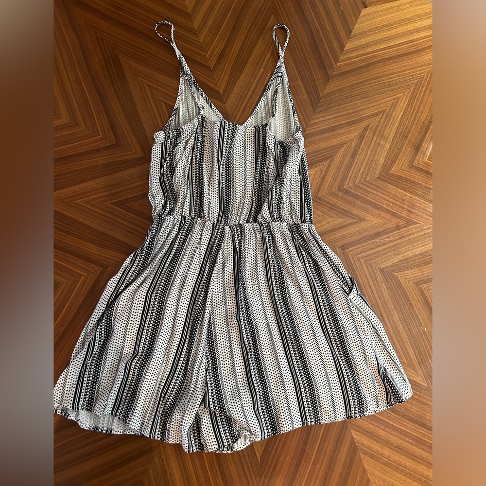 H&M romper - Picture 3 of 7